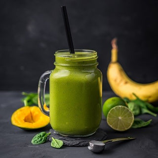 Spinat-Smoothie mit Kokoswasser Spinat-Smoothie mit Kokoswasser