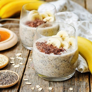 Banana-Bread-Overnight-Oats mit Chia-Samen Banana-Bread-Overnight-Oats mit Chia-Samen