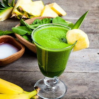 Grüner Smoothie mit Spinat Grüner Smoothie mit Spinat