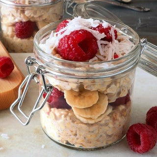 Overnight-Oats mit Himbeeren und Kokos Overnight-Oats mit Himbeeren und Kokos