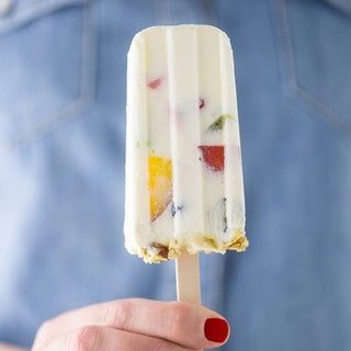 Eis mit Stil: Joghurt Granola Ice Pops Eis mit Stil: Joghurt Granola Ice Pops