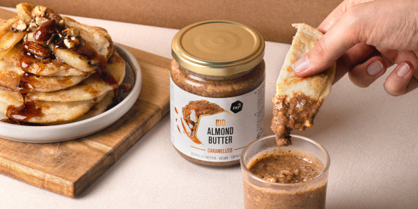 nu3 Bio Almond Butter Caramalized Verwendung Nahaufnahme