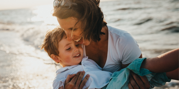 Mutter und Sohn