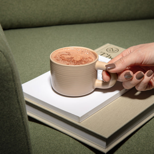 Tasse mit heißem Kakao