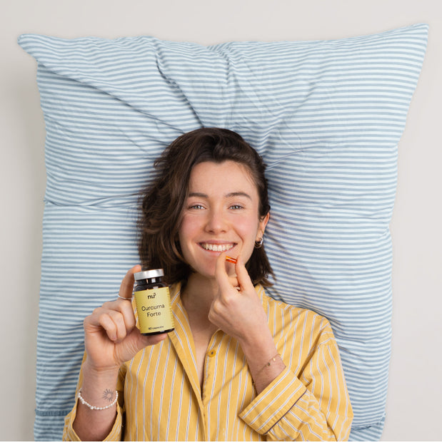 nu3 Curcuma Forte einnehmen im Liegen